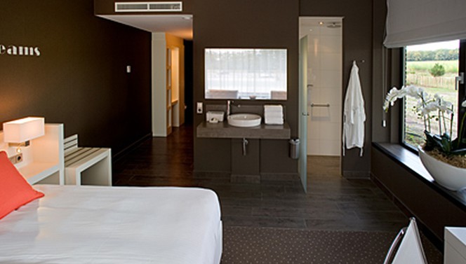 Comfort room with shower Van der Valk hotel Apeldoorn - de Cantharel