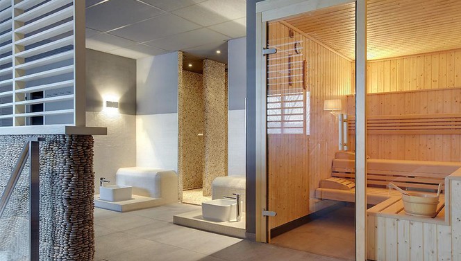 Door Wellness & Beauty Van der Valk hotel Apeldoorn - de Cantharel