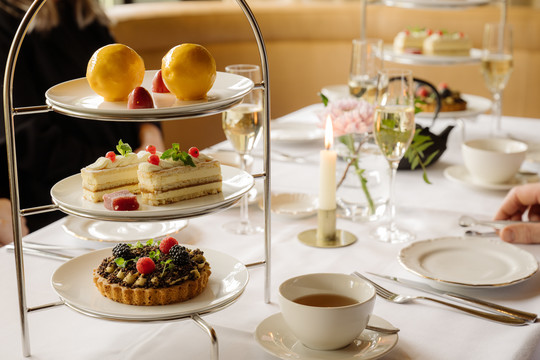 VOL! Paas High Tea 